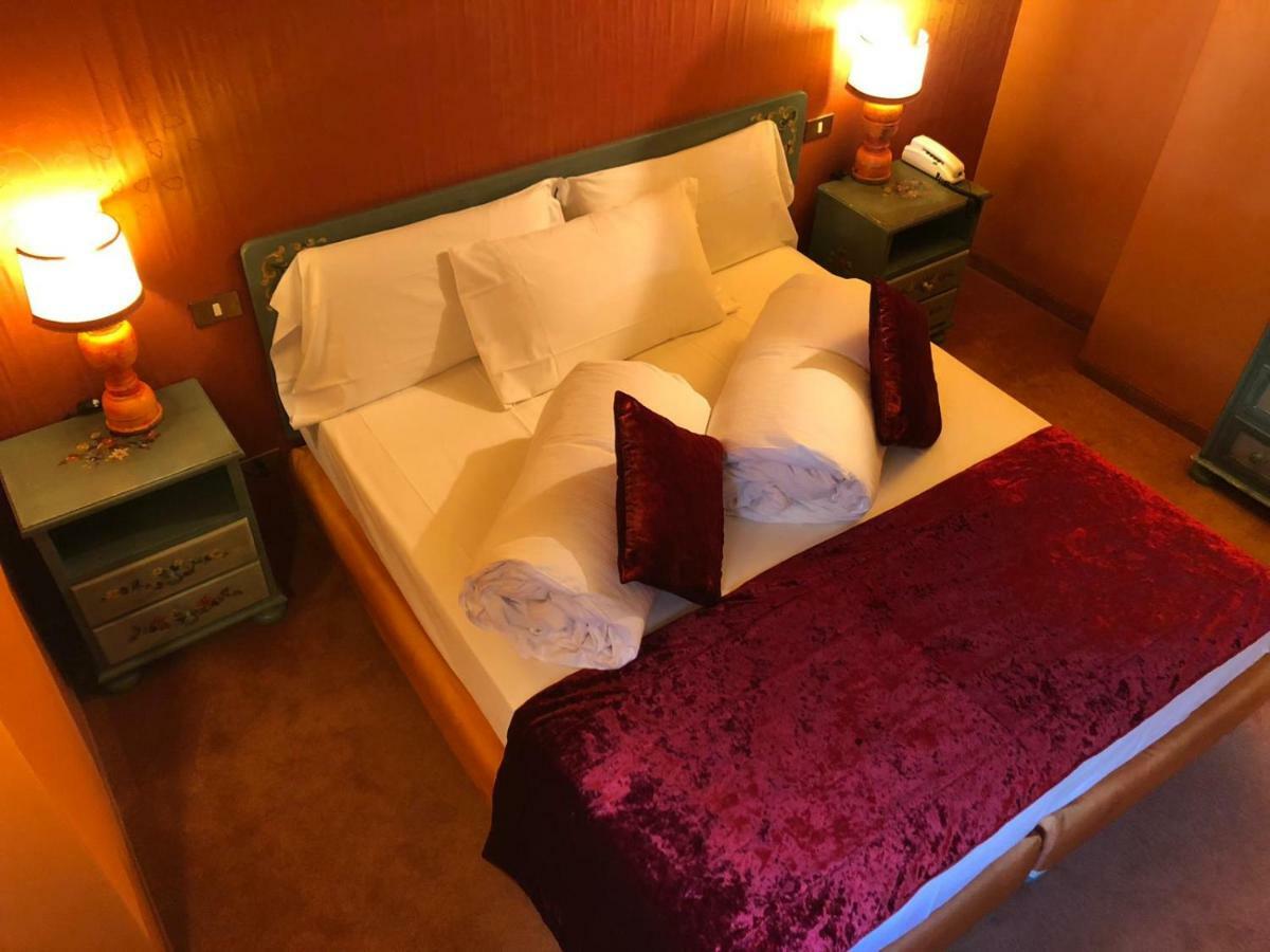 Hotel Punta Maquignaz 布勒伊-切尔维尼亚 外观 照片